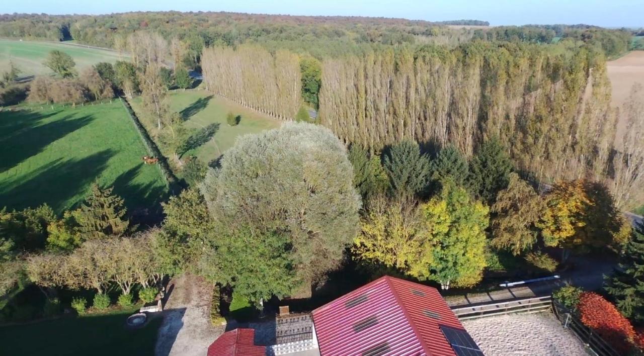 Gite De L'Homme Blanc Soizy-aux-Bois Экстерьер фото